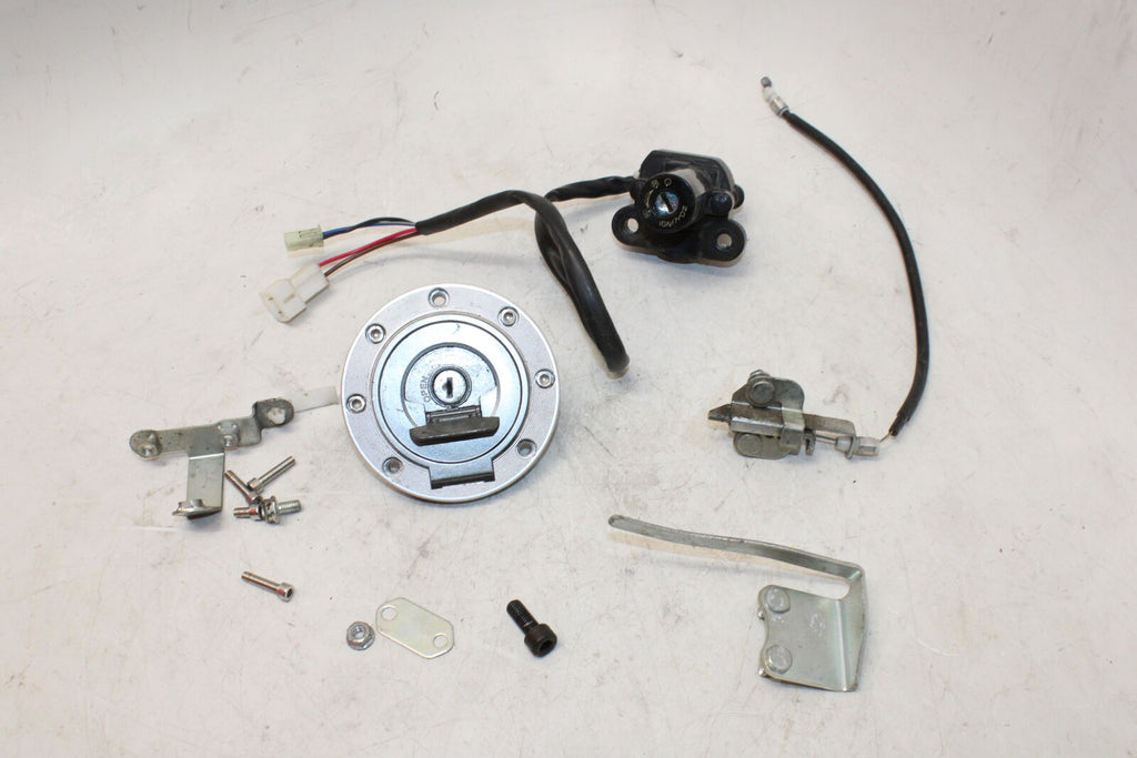 2010 Yamaha Fz6R Ignition Lock Set W Gas Cap And Seat Lock Set !No Key!