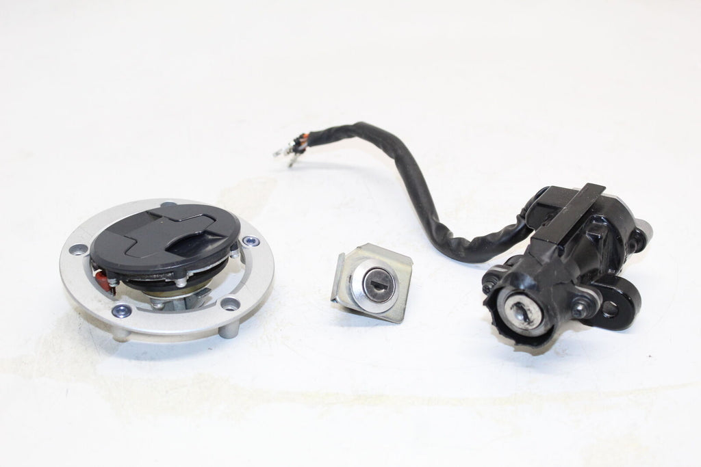 2018 Suzuki Gsxr1000R Ignition Lock Key Set With Gas Cap Seat Lock Oem