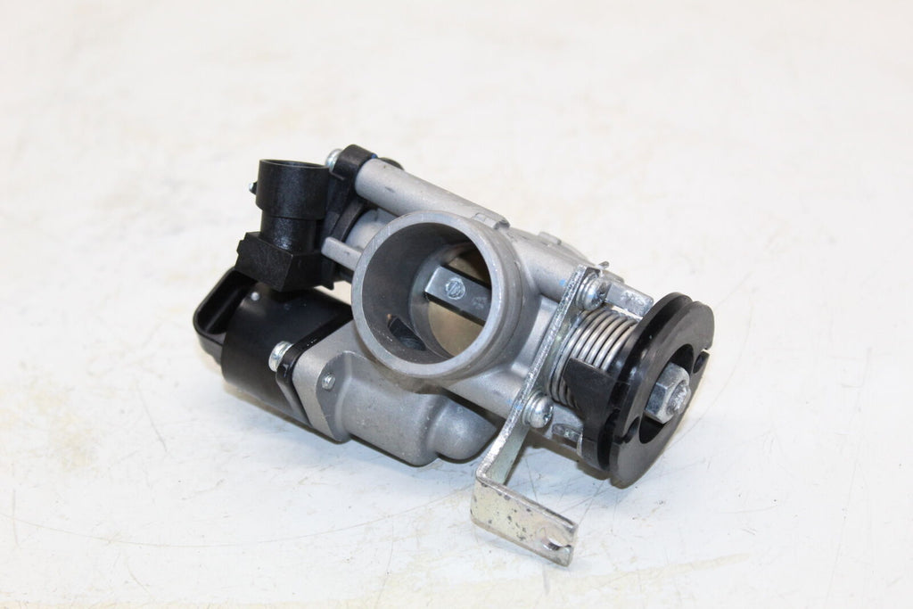 2018 Benelli Tnt 135 Main Fuel Injectors / Throttle Body