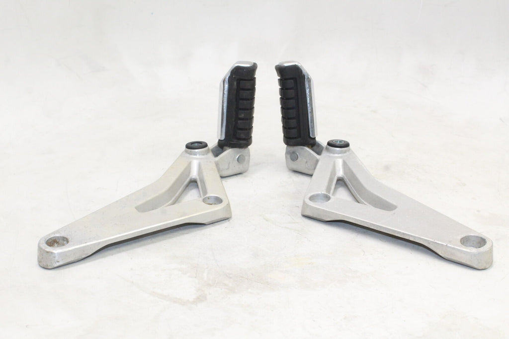 1986 Honda V65 Magna Vf1100C Rear Back Passenger Pegs Peg Set Pair Oem