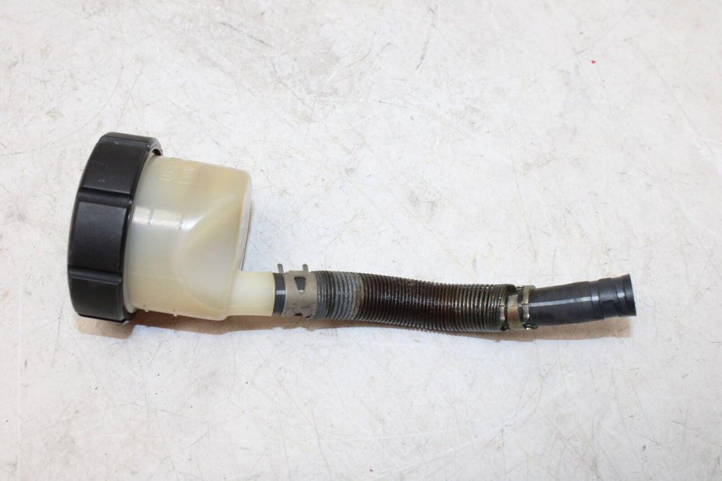 1983 Kawasaki Gpz750 Zx750A Rear Back Brake Master Cylinder W Reservoir