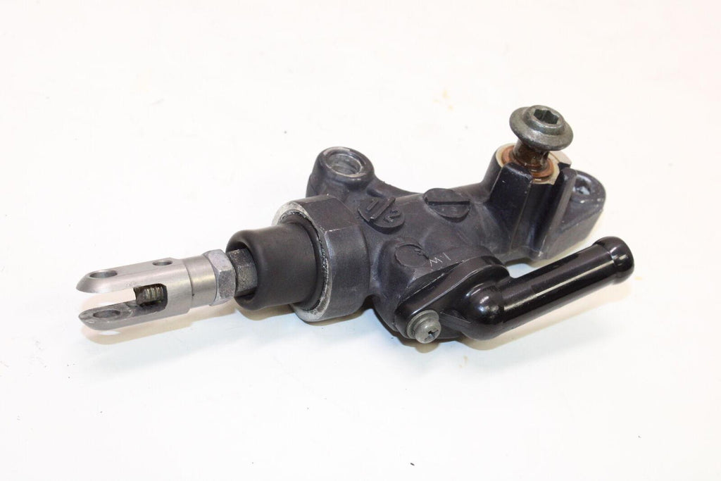 2002-03 Yamaha Yzf R1 Rear Brembo Brake Master Cylinder 5Sl-2583V-00-00