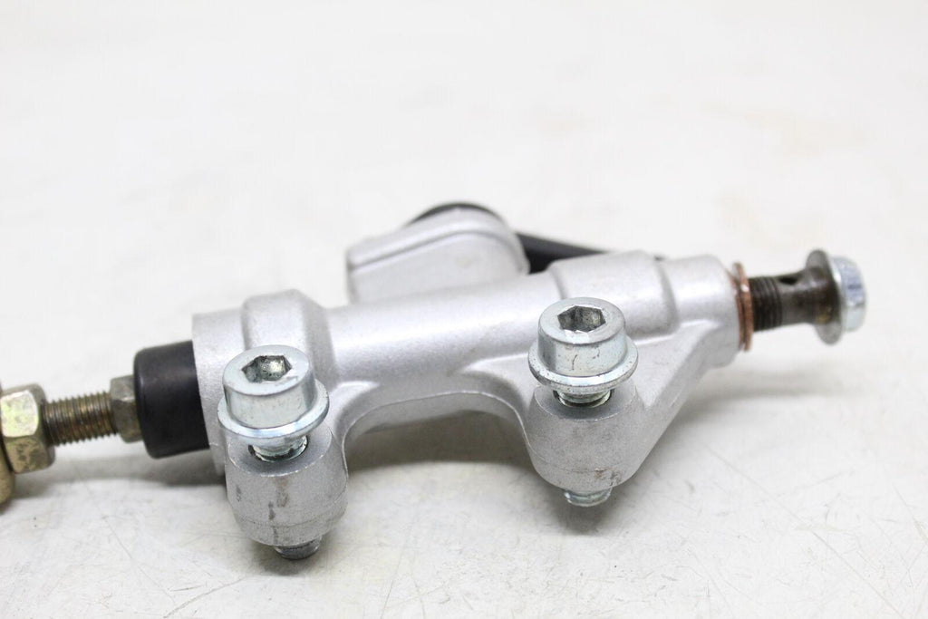 2008 Hyosung Gt250 Comet Rear Back Brake Master Cylinder With Reservoir