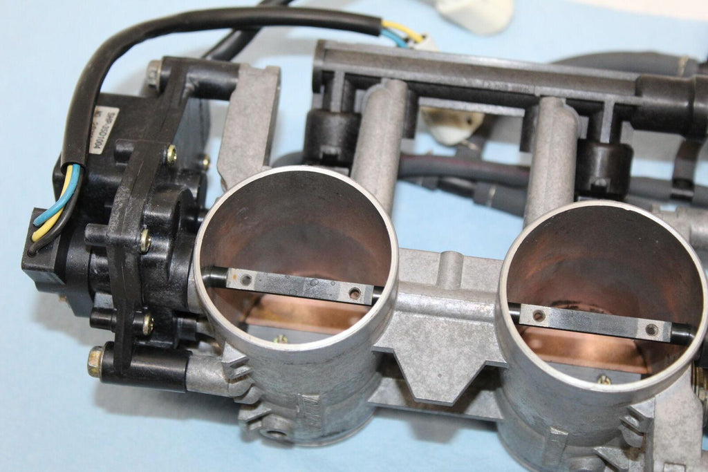 2003 Suzuki Gsxr1000 Main Fuel Injectors Throttle Bodies