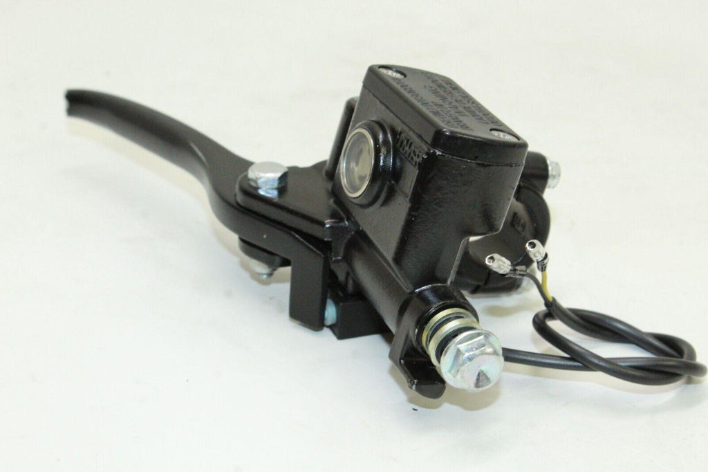 2023 Zinger 200Cc Front Master Cylinder W/ Lever Oem