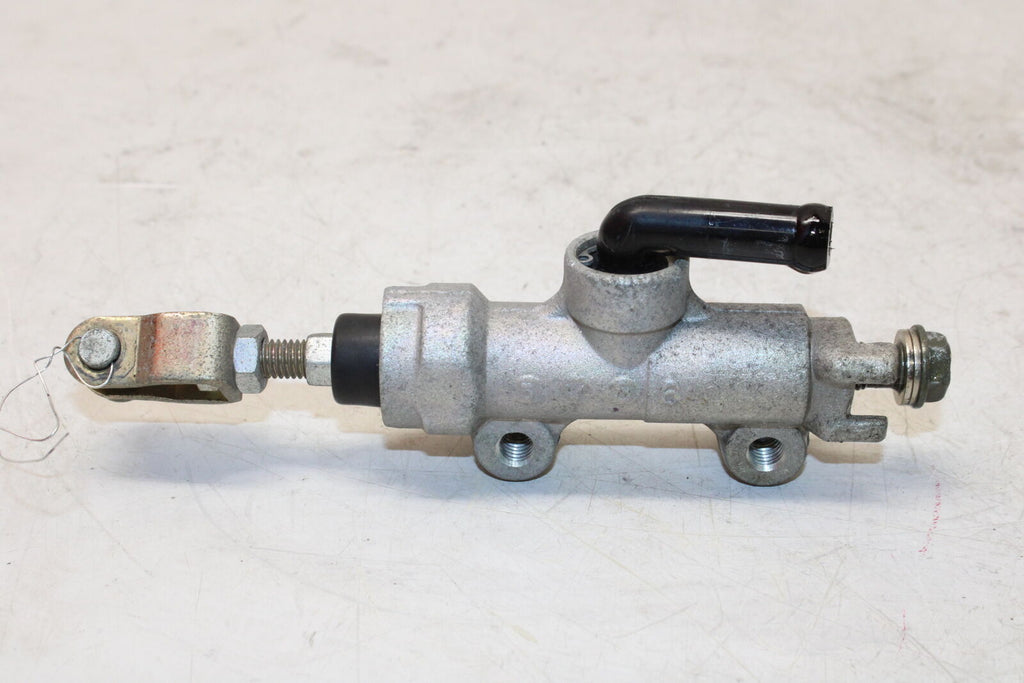 2006 Kawasaki Ninja 250R Ex250F Rear Back Brake Master Cylinder W Reservoir