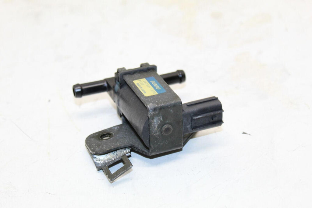 2005 Honda Cbr1000Rr Air Valve Solenoid 136200-1330