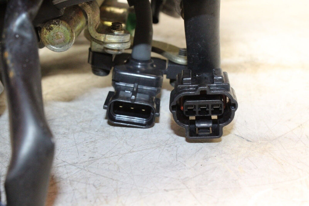 2006 Yamaha Fz6 Oem Main Fuel Injectors / Throttle Bodies