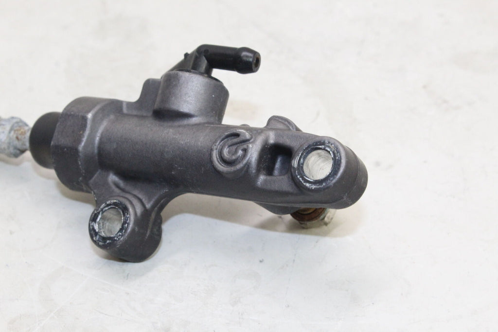 1998-99 Yamaha Yzf R1 Rear Back Brake Master Cylinder 3Tu-2583V-01-00 Oem