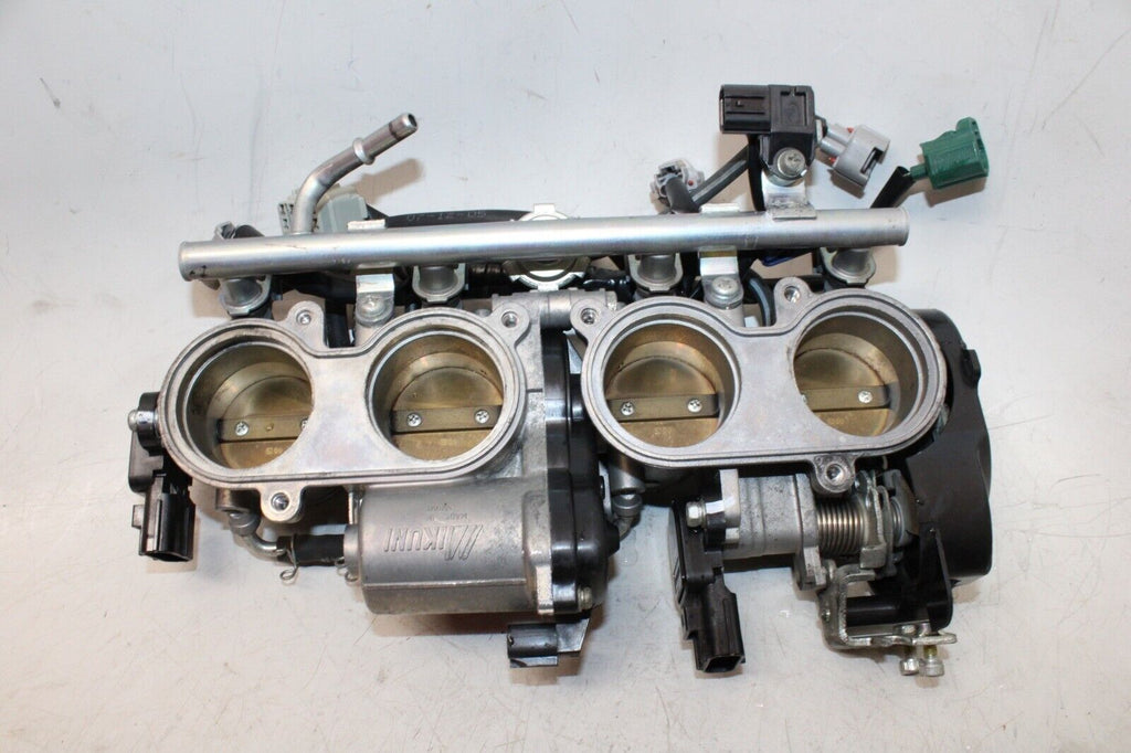 2008 Yamaha Yzf R1 Oem Main Fuel Injectors / Throttle Bodies