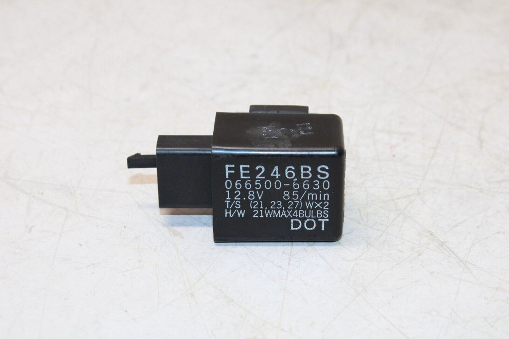 07-08 Yamaha Yzf R1 Oem Turn Signal Blinker Relay Flasher Switch