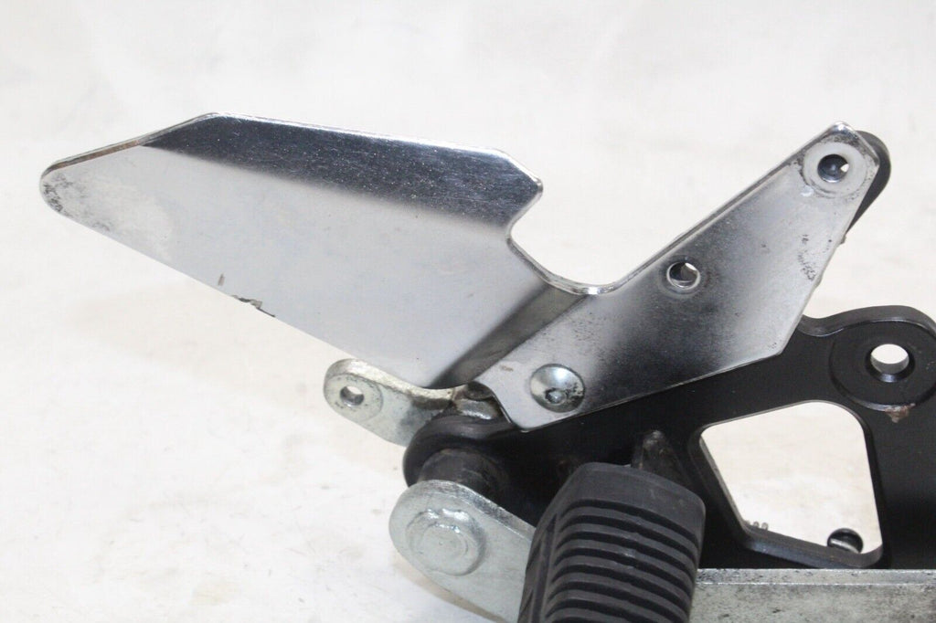 2009 Suzuki Gs500F Oem Right Rearset Rear Set Driver Foot Peg Rest Stop