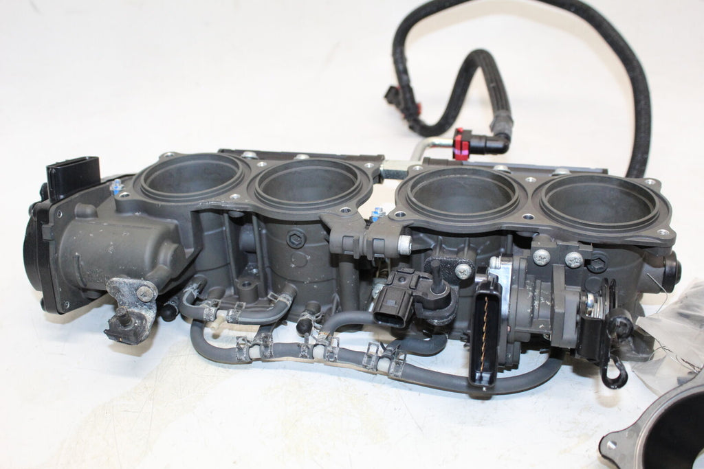2016 Kawasaki Ninja H2 Main Fuel Injectors / Throttle Bodies