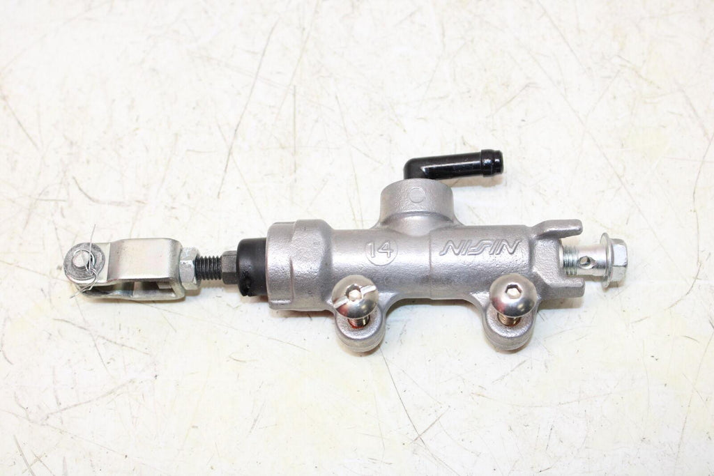 2011 Suzuki Gsxr750 Rear Back Brake Master Cylinder With Reservoir