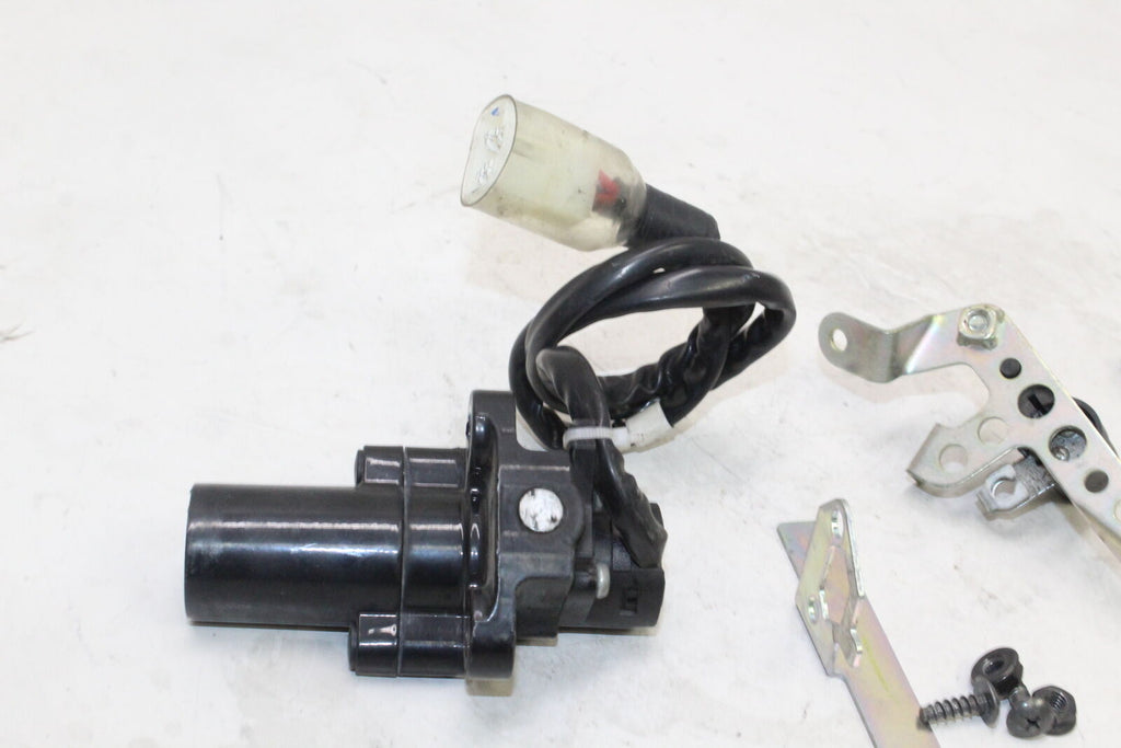 2015-18 Yamaha Yzf R3 Ignition Lock 1Wd-H2501-01-00 *No Key* Oem