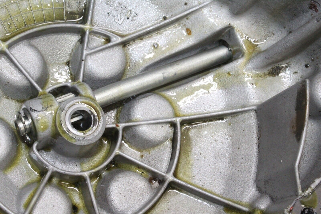 2005 Yamaha Yzf R1 Oem Clutch Side Engine Motor Cover