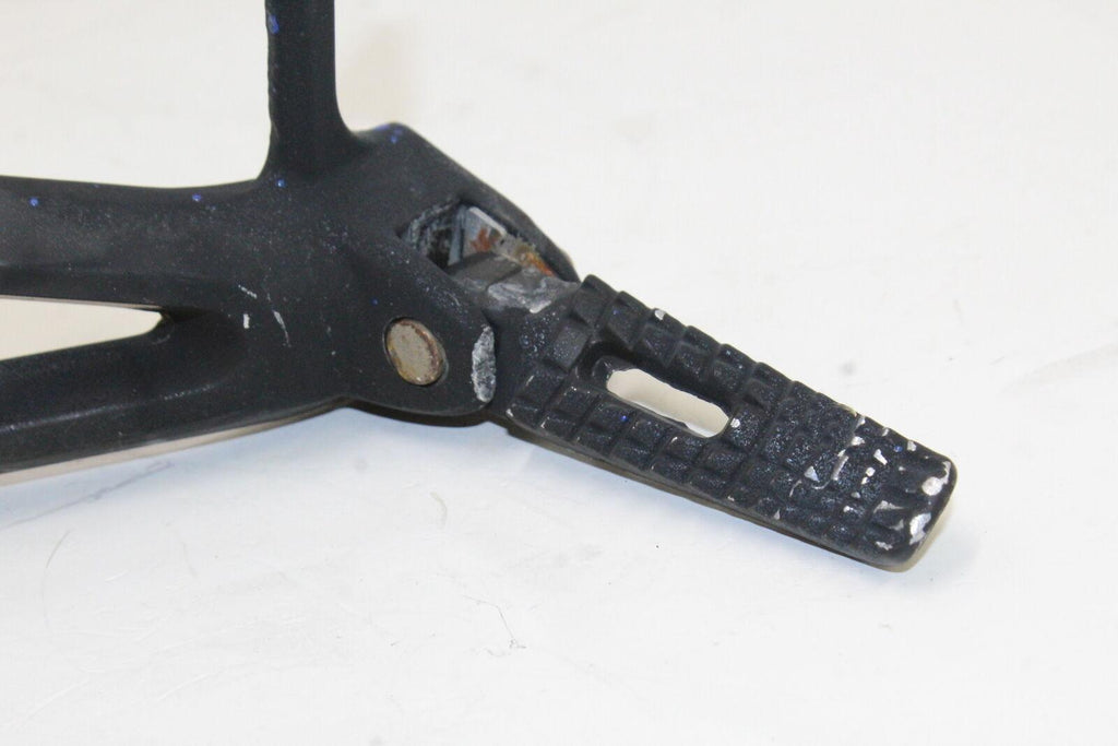 2005-06 Suzuki Gsxr1000 Left Rear Back Passenger Peg 43700-41G00 Oem