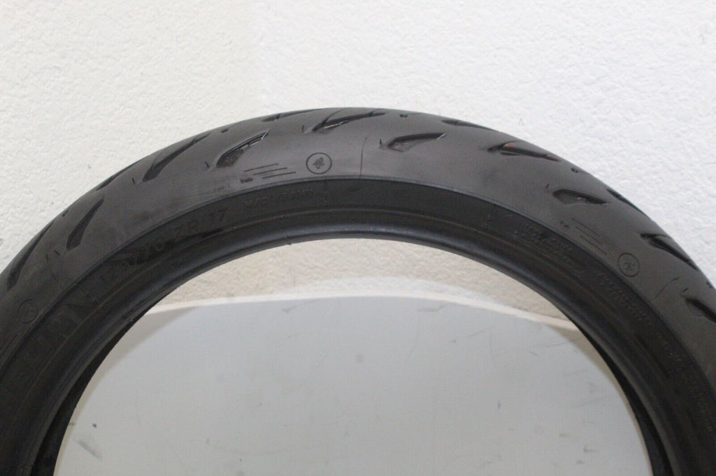 2002 Suzuki Bandit 1200 Oem Front Wheel Tire Michelin Road 5