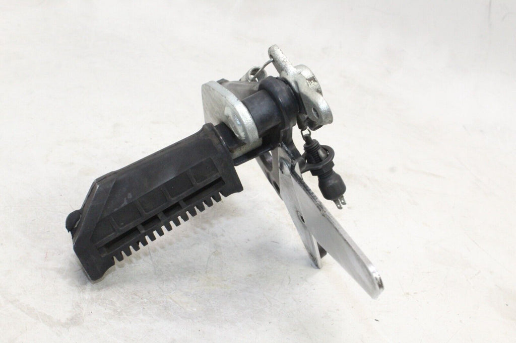 2009 Suzuki Gs500F Oem Right Rearset Rear Set Driver Foot Peg Rest Stop