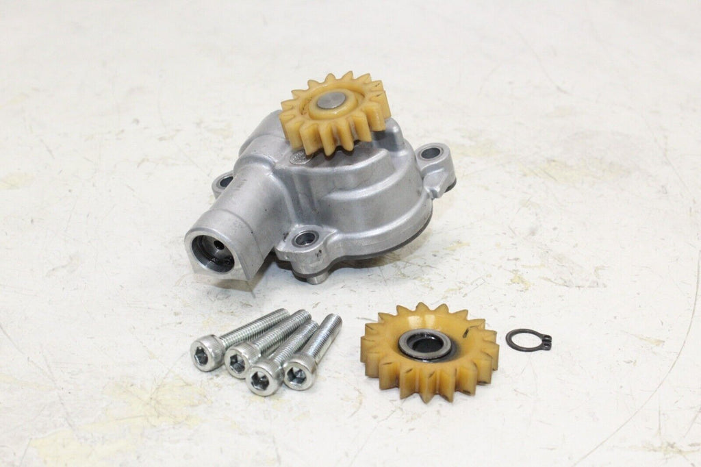2023 Yamaha Yzf R3 Oem Engine Water Oil Pump