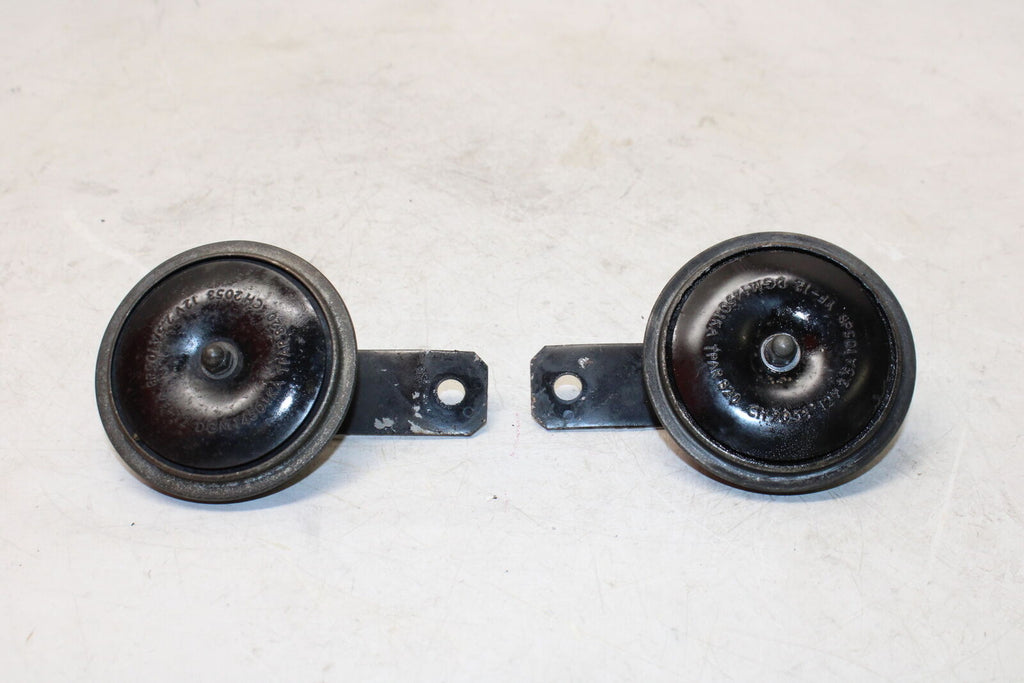 1983 Kawasaki Gpz750 Zx750A Horn Signal Set