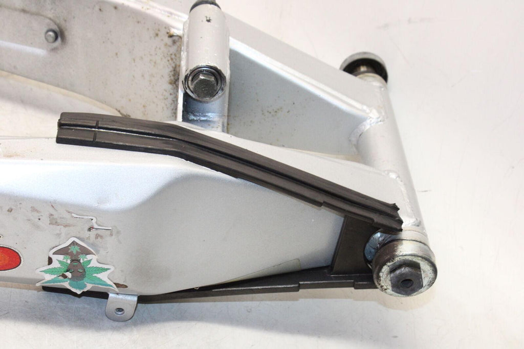 2001 Yamaha Yzf600R Rear Swingarm Back Suspension Swing Arm