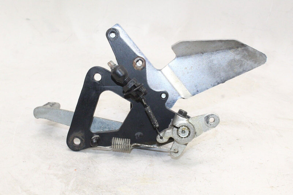 2009 Suzuki Gs500F Oem Right Rearset Rear Set Driver Foot Peg Rest Stop