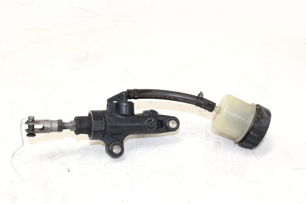 2009 Yamaha Yzf R6S Rear Back Brake Master Cylinder With Reservoir Brembo