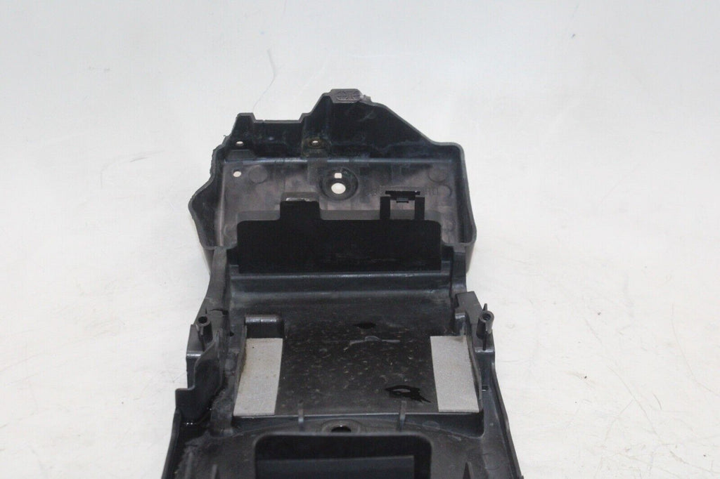 08-09 Suzuki Gsxr750 Oem Rear Back Tail Undertail Battery Tray Plastic