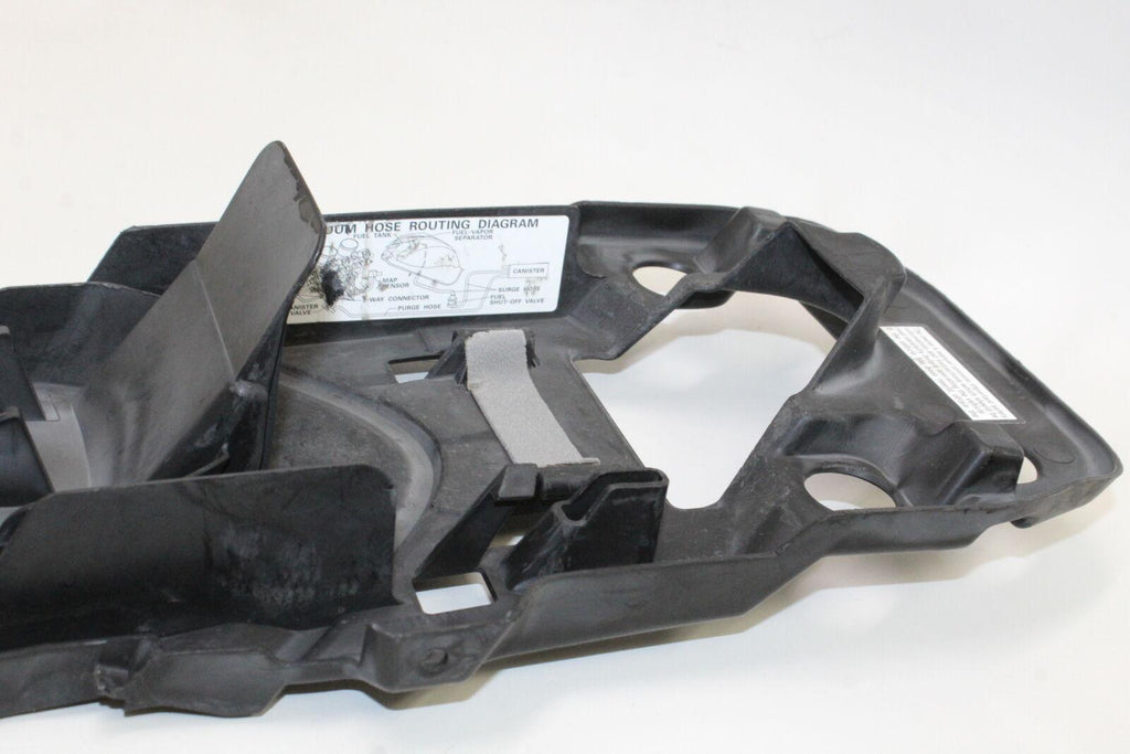 2008-09 Suzuki Gsxr600 Rear Back Tail Undertail Battery Tray Plastic 47414-37H00