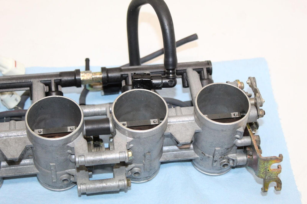 2003 Suzuki Gsxr1000 Main Fuel Injectors Throttle Bodies