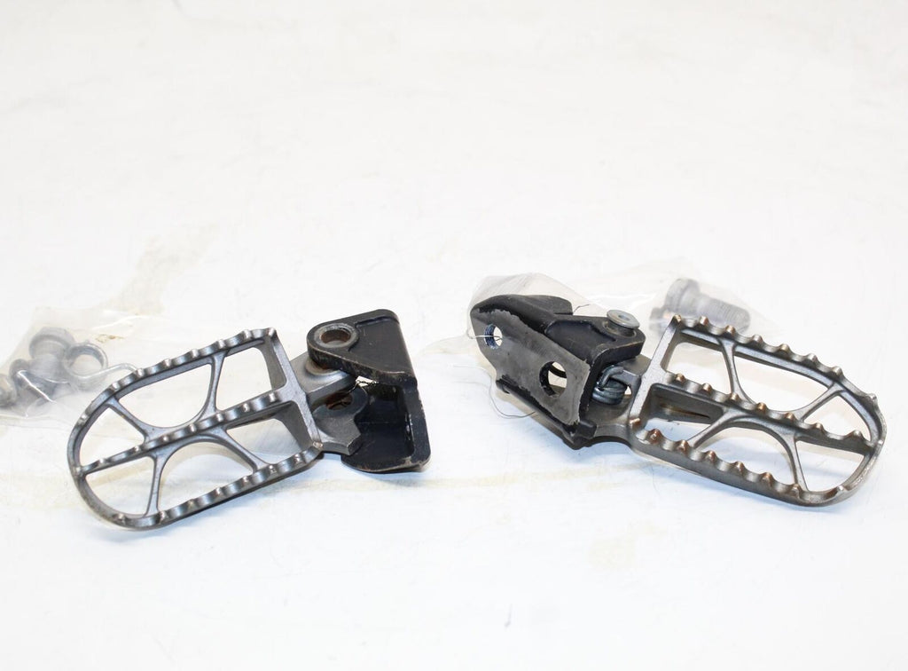 2015 Honda Crf450R Left Right Foot Rests Pegs