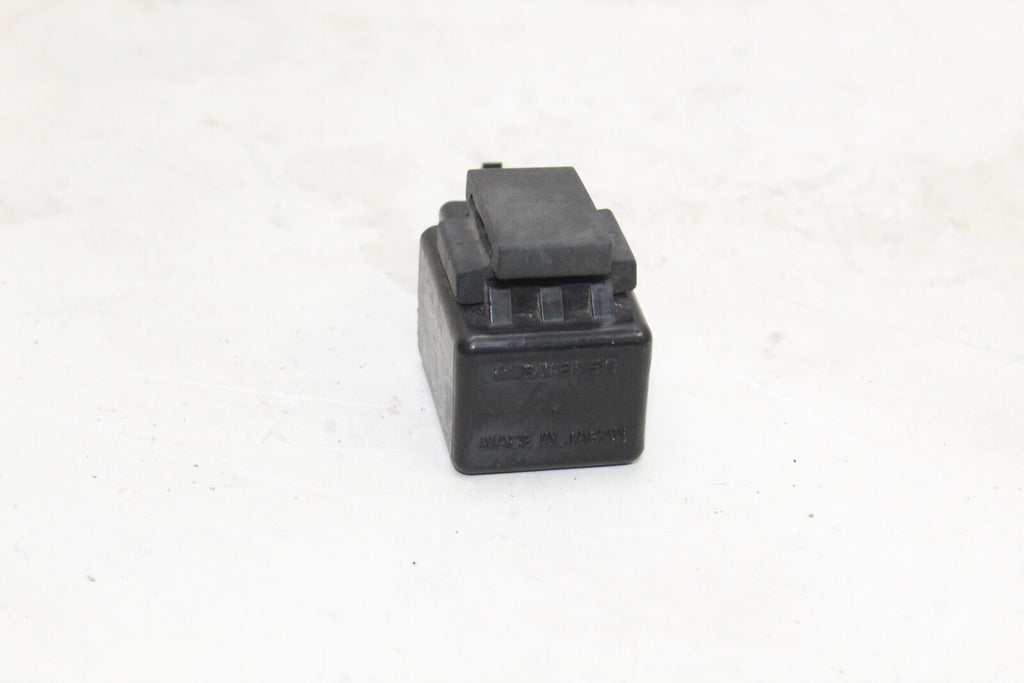 2003-05 Yamaha Yzf R6 Turn Signal Relay Flasher Switch 4My-83350-01-00 Oem