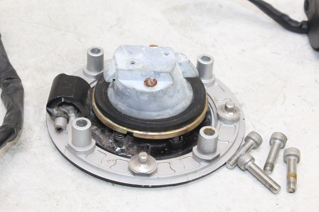 2009 Suzuki Gs500F Oem Ignition Lock W Key Set Gas Cap