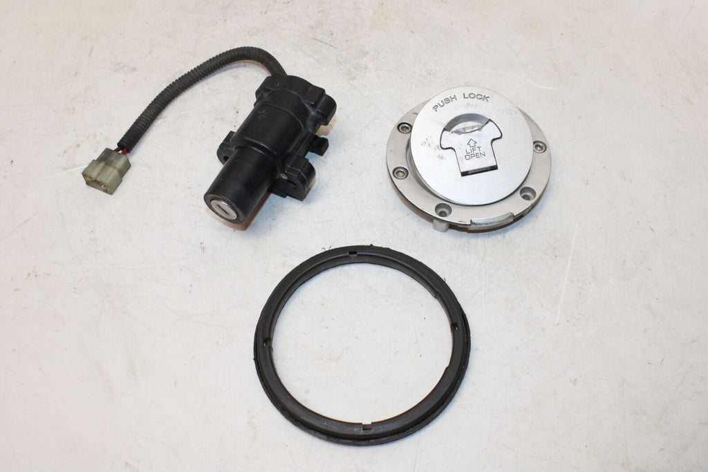 2004 Honda Cbr600Rr Ignition Lock W Gas Cap Set !No Key!