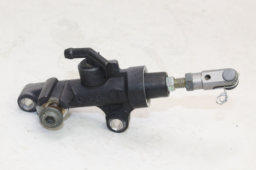 2003-05 Yamaha Yzf R6 Rear Back Brake Master Cylinder 5Sl-2583V-00-00 Oem