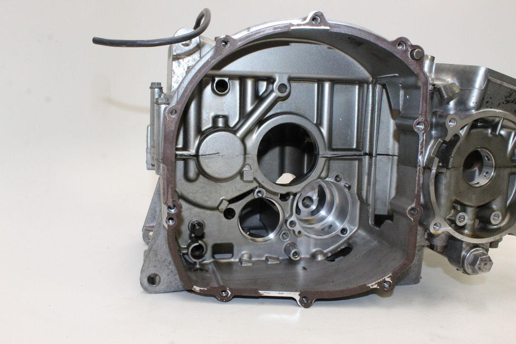 1995-97 Kawasaki Ninja Zx6R Zx600F Engine Motor Crankcase Crank Cases Block Oem