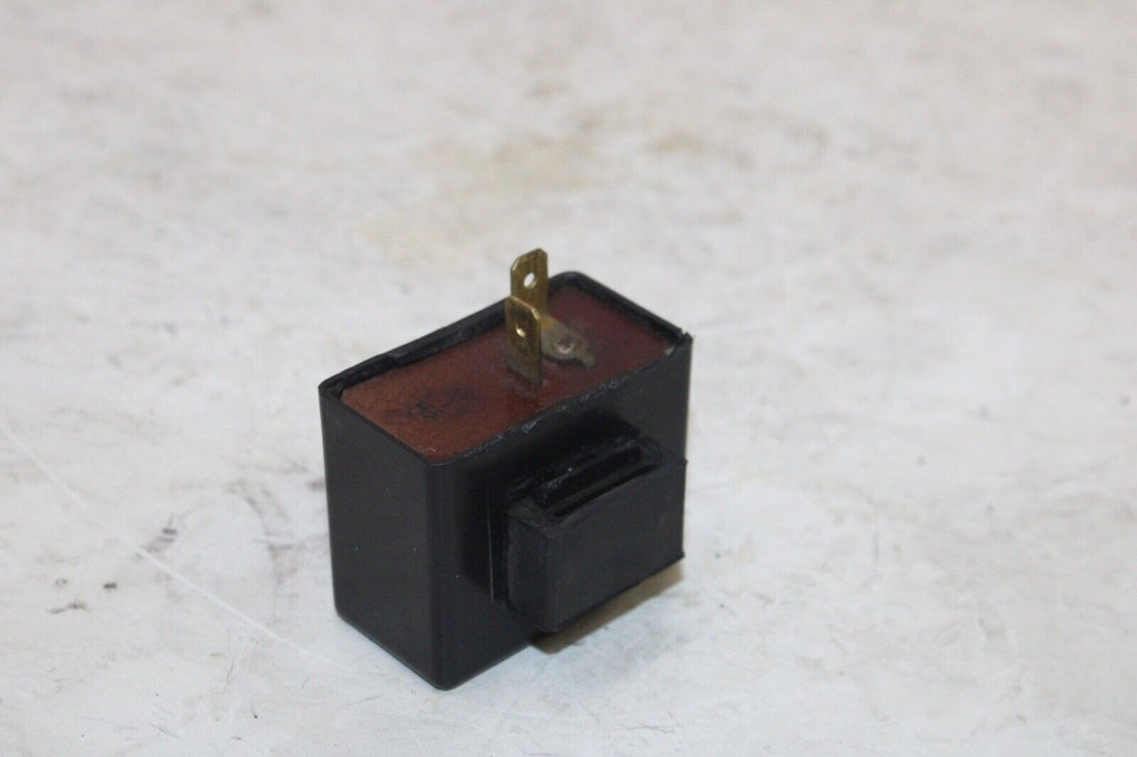 80-81 Suzuki Gs250T Oem Turn Signal Blinker Relay Flasher Switch