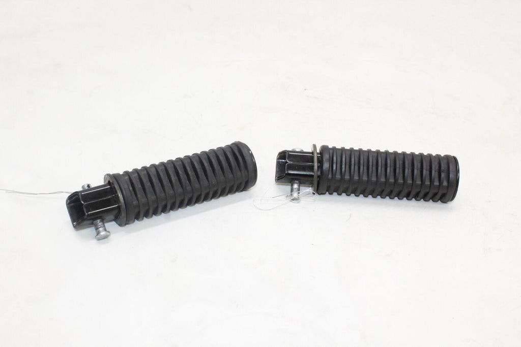 2004 Honda Shadow Aero 750 Vt750C Rear Passenger Foot Step Pegs Oem