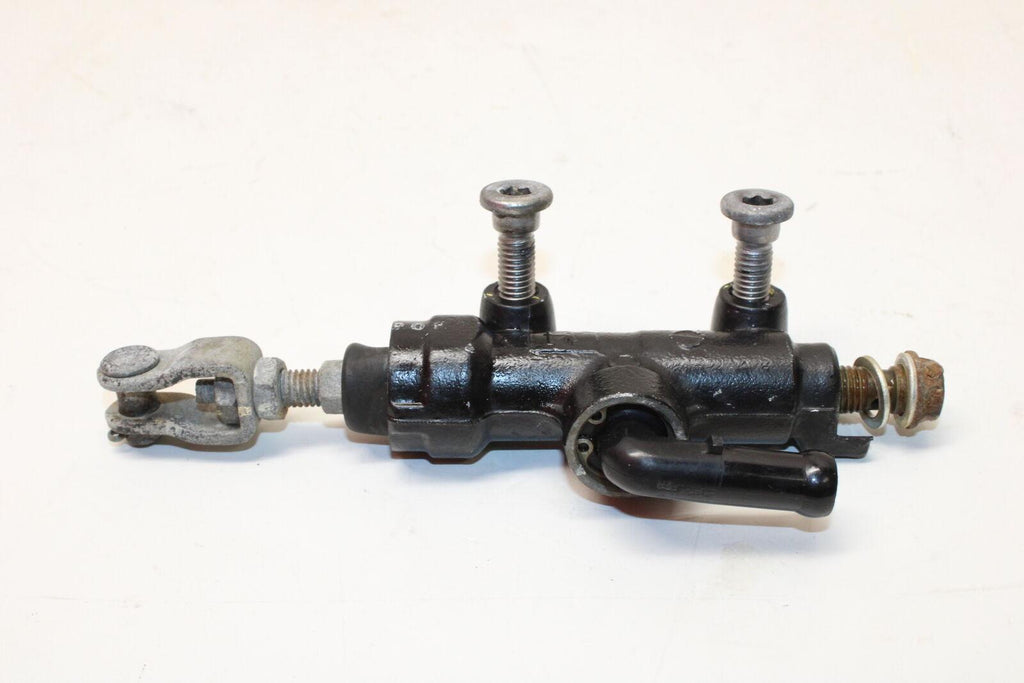 2011 Kawasaki Ninja 250R Ex250J Rear Back Brake Master Cylinder With Reservoir