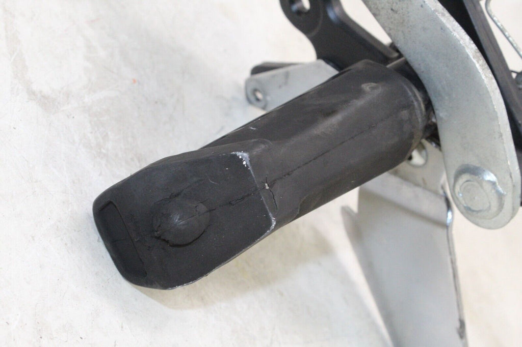 2009 Suzuki Gs500F Oem Right Rearset Rear Set Driver Foot Peg Rest Stop