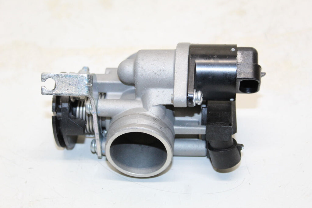 2018 Benelli Tnt 135 Main Fuel Injectors / Throttle Body