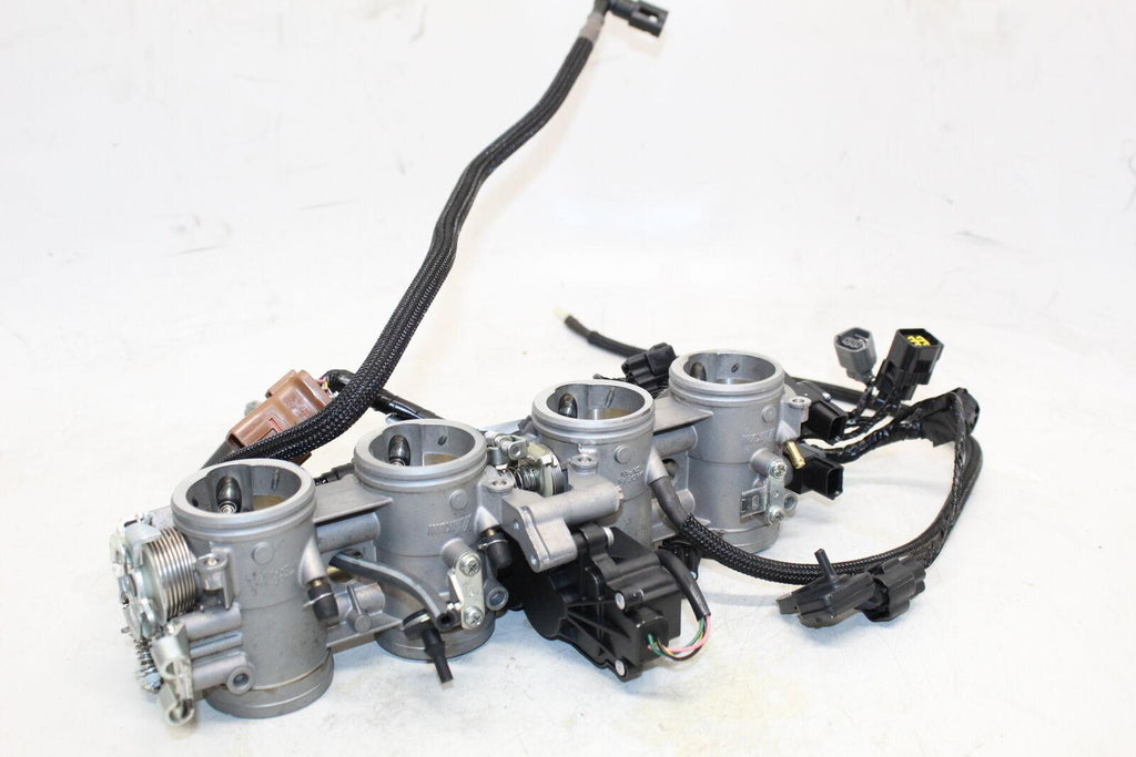 2010 Kawasaki Ninja Zx14 Zx1400-A Main Fuel Injectors / Throttle Bodies