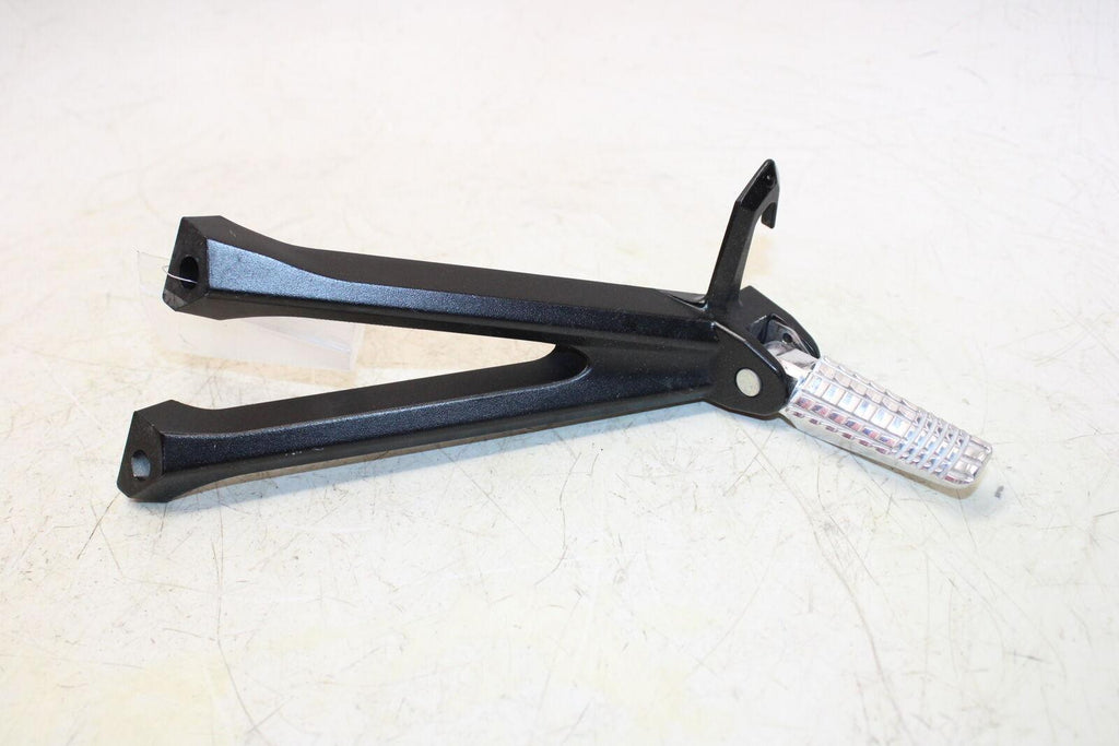 2011 Suzuki Gsxr750 Rear Back Passenger Peg Set Pair