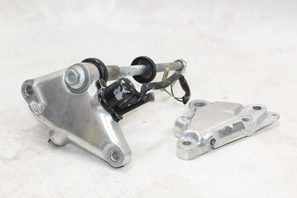 1981 Honda Cm400A Rear Back Swingarm Bolt Suspension Pivot Axle W/ Sensor Oem