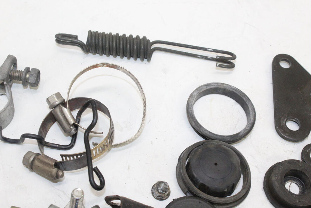 2006-16 Kawasaki Vulcan 900 Vn900B Classic Engine Misc. Bolts Hardware Screws Oe