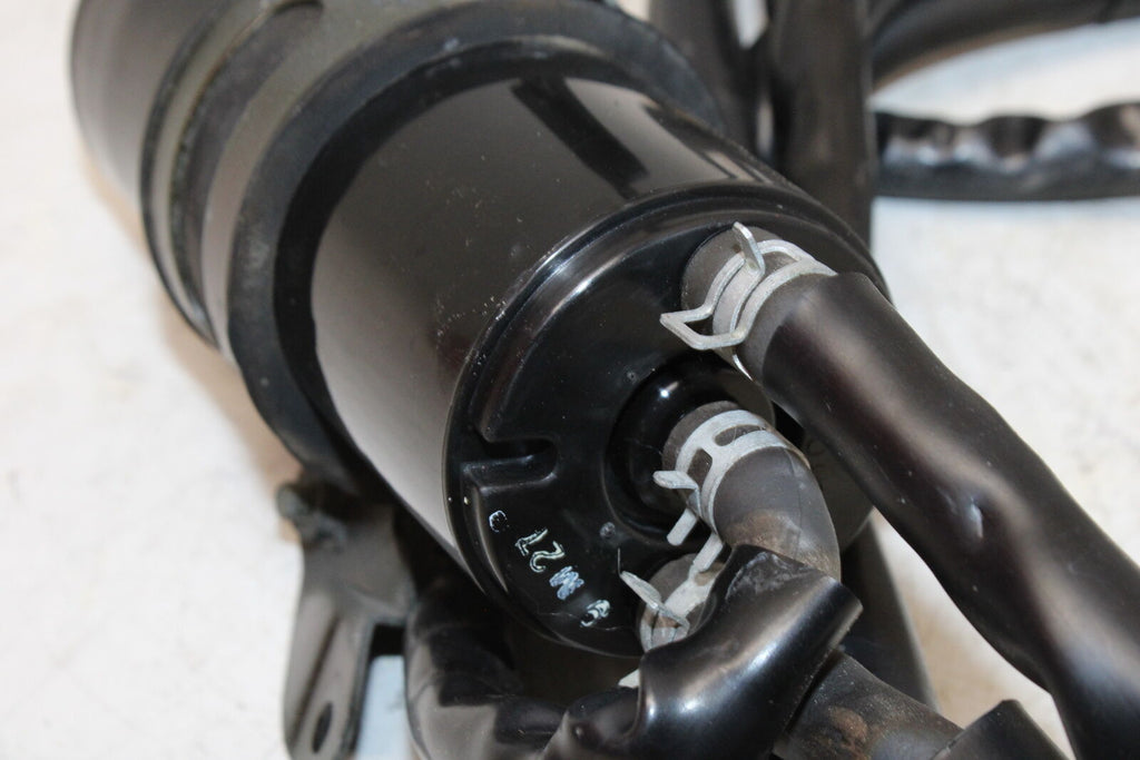 2000 Suzuki Katana 750 Gsx750F Evap Vapor  Charcoal Emission Canister