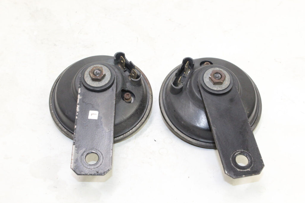 1984 Kawasaki Gpz750 Zx750A Horn Signal Pair Set Horns Oem