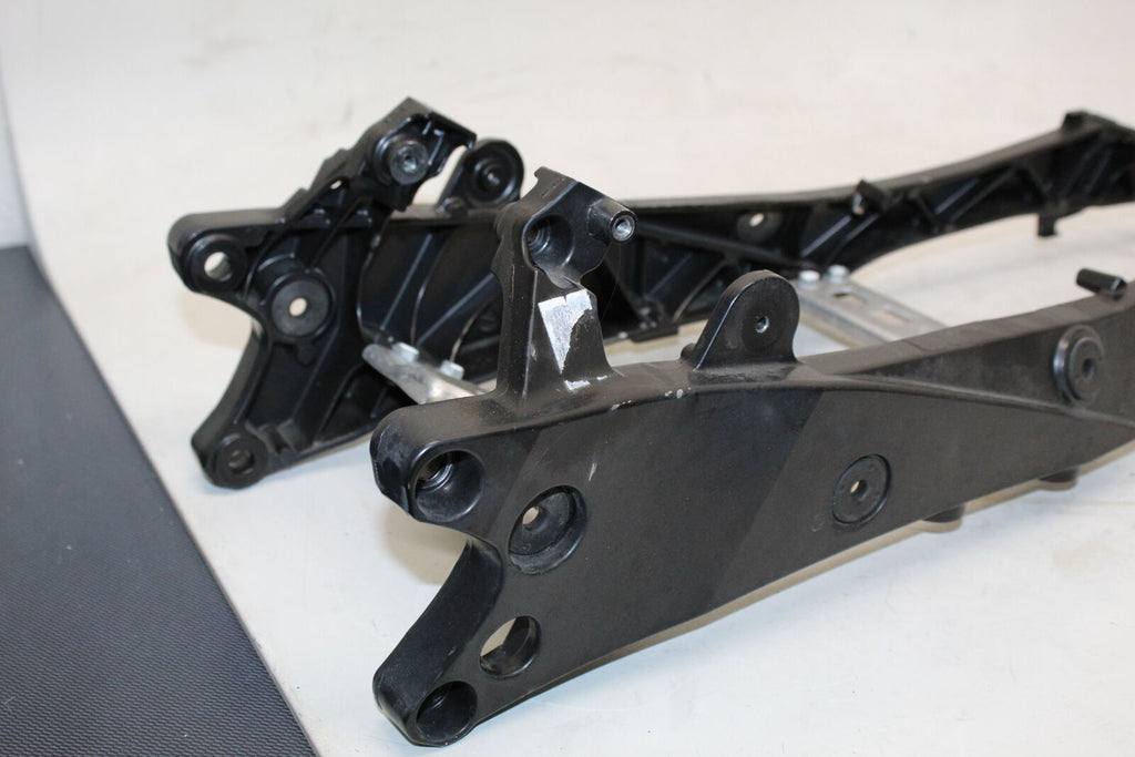 2013 09-16 Suzuki Gsxr1000 Rear Subframe Back Sub Frame