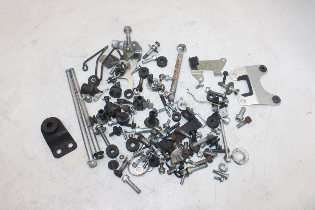 2007-08 Suzuki Gsxr750 Engine Misc. Bolts Hardware Screws 09103-10041 Oem